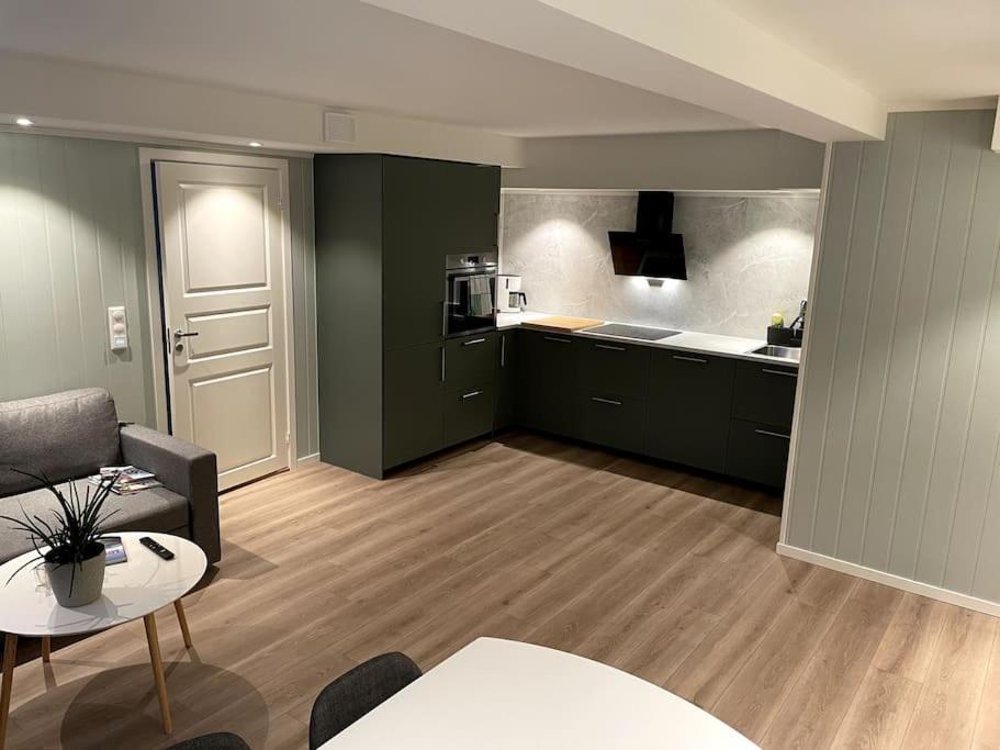 Lofoten - New Apartment, Close To Airport. Leknes Buitenkant foto