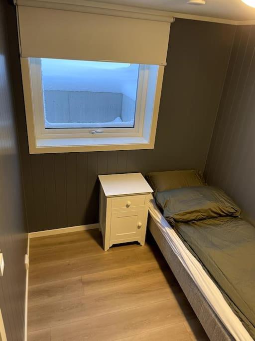 Lofoten - New Apartment, Close To Airport. Leknes Buitenkant foto
