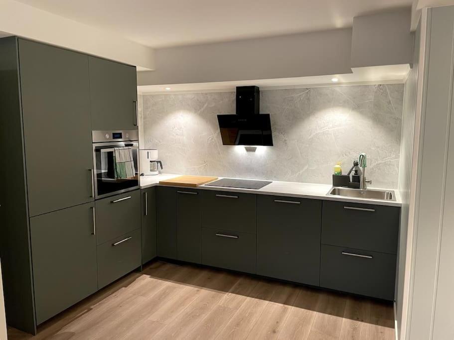 Lofoten - New Apartment, Close To Airport. Leknes Buitenkant foto